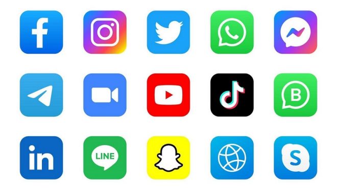 Bukavu / Sud Kivu : Plusieurs personnes deviennent donneurs des leçons dans tous les domaines à travers les réseaux sociaux