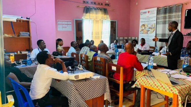 SYMUF / MPGE : 16 journalistes et 4 staffs SYMUF-MP participent à une formation sur la Paix environnementale et climatique à Uvira